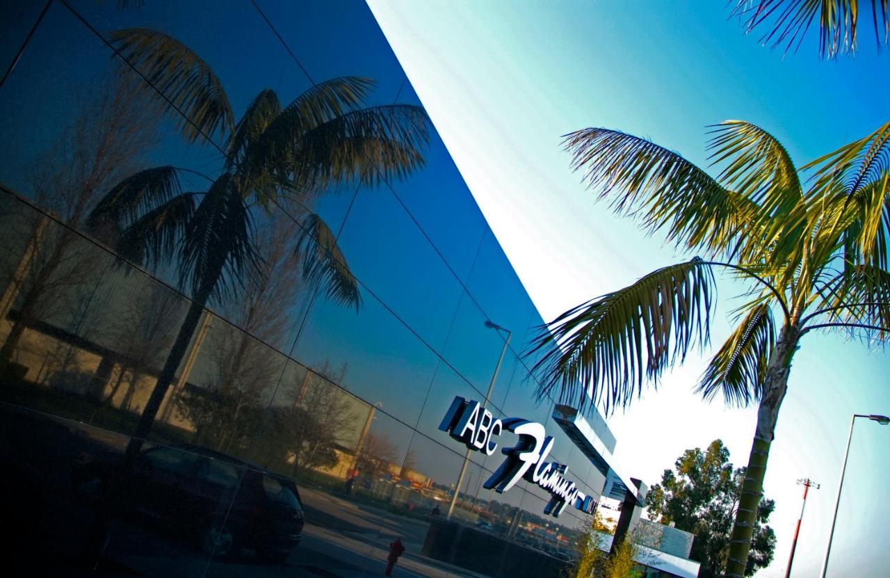 Motel Flamingo Perafita エクステリア 写真